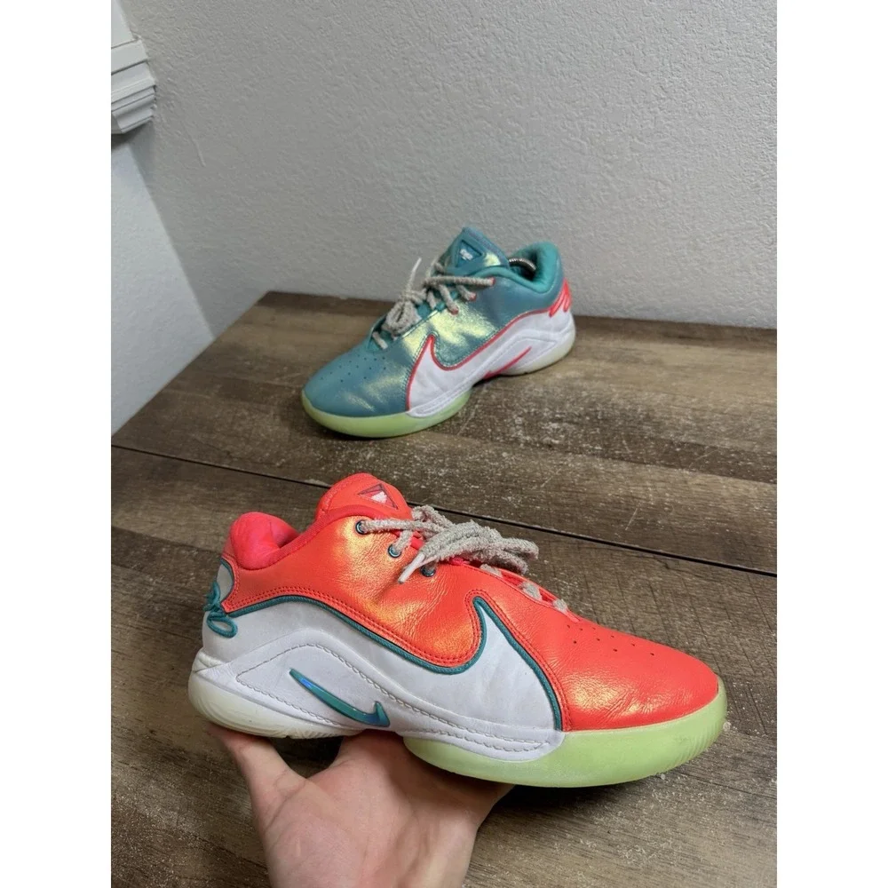 Nike Lebron 22 XXII Limelight Christmas Lebron James Basketball‎ size 9 Shoes
